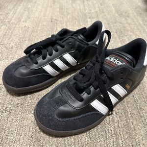 Adidas Samba Kids Size 2 *like new*